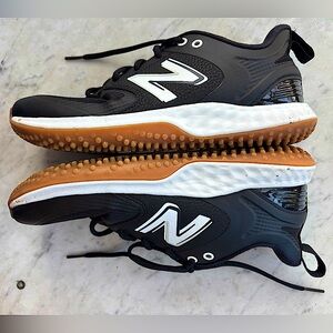 Like New-New Balance Fresh Foam 3000 v6 Turf Trainer Baseball turf shoes…